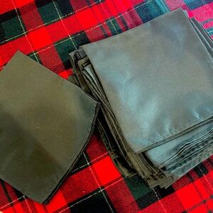 97 Hunter Green Cloth Napkins